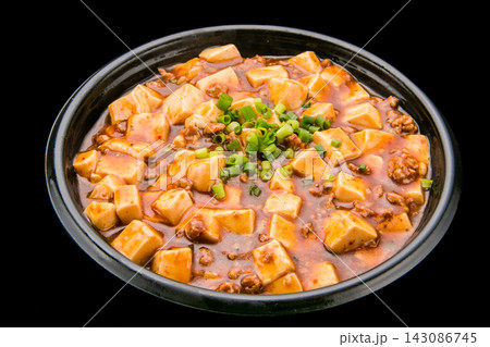 ピリ辛で美味しそうな中華料理の麻婆豆腐 ピリ辛で美味しそうな中華料理の麻婆豆腐 143086745