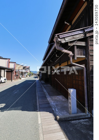 岐阜　高山　飛騨高山　重伝建地区の古い街並み 143089730