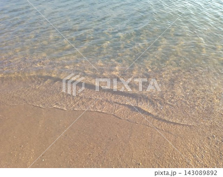 透明な海・波打ち際・穏やかな海を撮りました。 透明な海・波打ち際・穏やかな海を撮りました。 143089892