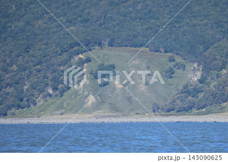 世界自然遺産知床をクルーズ船より撮影した自然風景(shiretoko) 世界自然遺産知床をクルーズ船より撮影した自然風景(shiretoko) 143090625