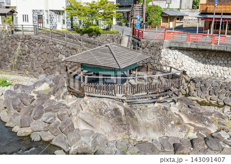 静岡県伊豆市 修善寺温泉のシンボル「独鈷の湯」 静岡県伊豆市 修善寺温泉のシンボル「独鈷の湯」 143091407