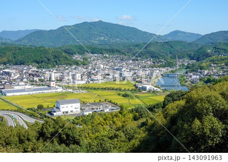 愛媛県内子町の展望台からの眺望(2026年9月撮影) 愛媛県内子町の展望台からの眺望(2026年9月撮影) 143091963