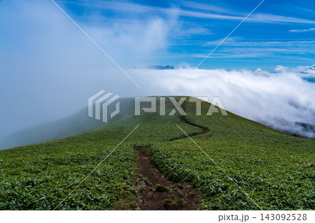 初秋の三峰山登山 初秋の三峰山登山 143092528