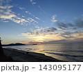 糸島市幣（にぎ）の浜の夕焼け 143095177