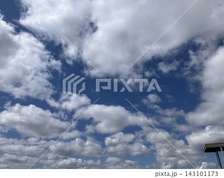 雲 雲 143101173