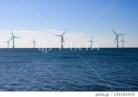 北海道 石狩の洋上風力発電 143103478
