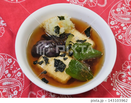 自家製の揚げ出し豆腐 143103962