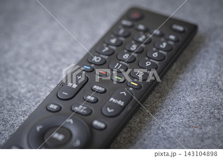 テレビのリモコン チャンネル 143104898