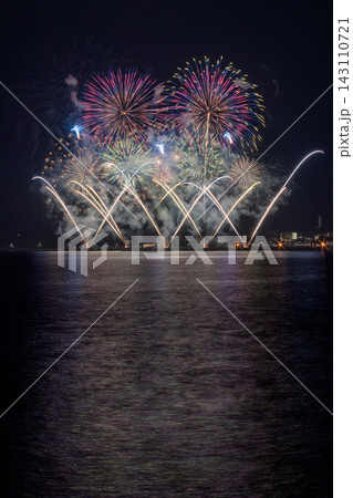 海から見る花火 143110721