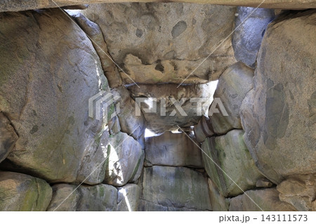 飛鳥　世界遺産　石舞台古墳　巨石文化　遺跡群 143111573