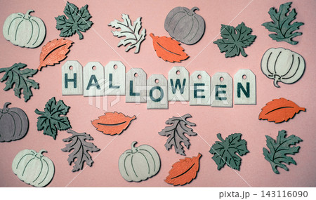Halloween Letter Tags with Autumn Leaves and Pumpkins Halloween Letter Tags with Autumn Leaves and Pumpkins 143116090