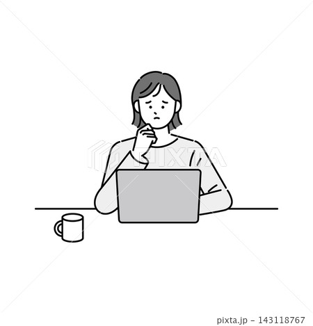 パソコン作業をする困った顔の女性イメージ パソコン作業をする困った顔の女性イメージ 143118767