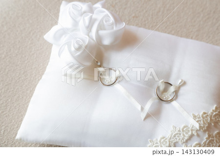 結婚式イメージデザインに使えるリングピロー 結婚式イメージデザインに使えるリングピロー 143130409