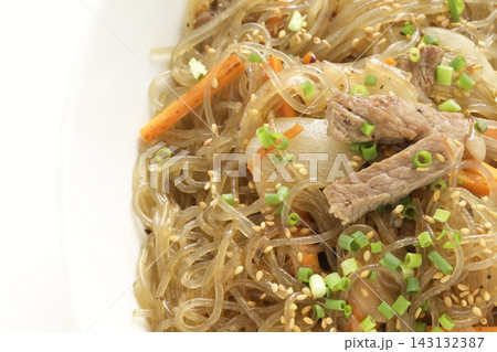韓国料理のチャプチェ 143132387