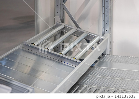 Gravity Shelf Rollers Gravity Shelf Rollers 143135635
