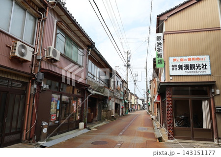 射水市新湊放生津地区のレトロな商店街(富山県射水市中央町) 射水市新湊放生津地区のレトロな商店街(富山県射水市中央町) 143151177
