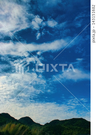 青空と白い雲 青空と白い雲 143151682