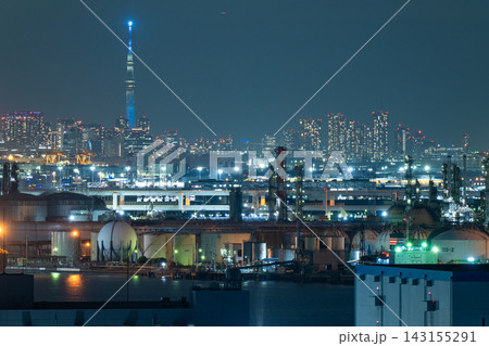 川崎マリエンから望む京浜工業地帯と都市夜景 143155291