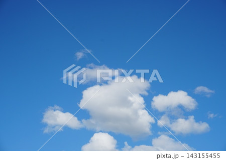 青空に浮かぶ雲 青空に浮かぶ雲 143155455