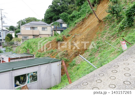 土砂崩れの被害 143157265