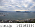 屋島展望台から望む瀬戸内海に浮かぶ女木島 143163339