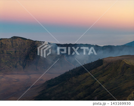 Active wildfire burning through the dry grass and shrubs 143169930
