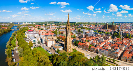 Aerial view Garnison Temple, Saint Etienne Cathedral in Metz, France Aerial view Garnison Temple, Saint Etienne Cathedral in Metz, France 143174055