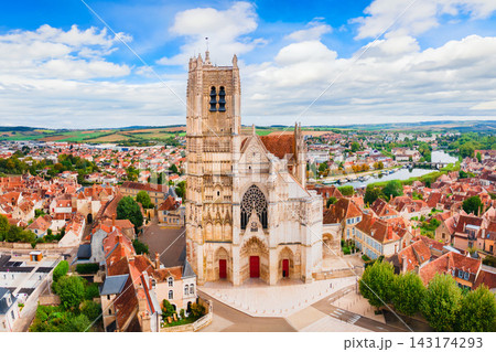 Aerial view Saint Etienne Cathedral or Saint Stephen in Auxerre city Aerial view Saint Etienne Cathedral or Saint Stephen in Auxerre city 143174293