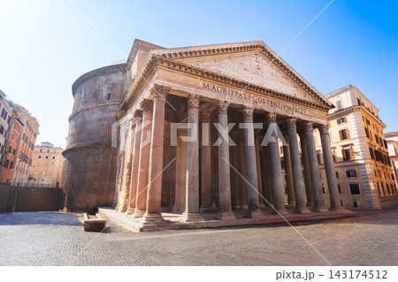 Historical ancient Roman Pantheon temple in Rome, Italy Historical ancient Roman Pantheon temple in Rome, Italy 143174512