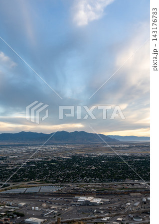 Sunset views of the Salt Lake Valley and Wasatch Range from Ensign Peak, Utah. 143176783