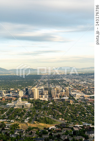 Sunset views of the Salt Lake Valley and Wasatch Range from Ensign Peak, Utah. 143176786