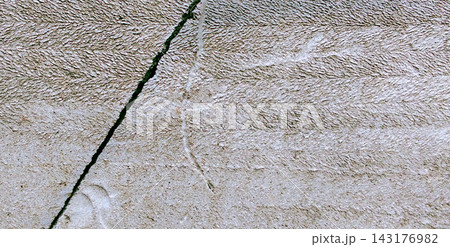 Cracked Gray Textured Concrete Wall Background 143176982