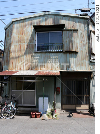トタン張り トタン張り 143178021
