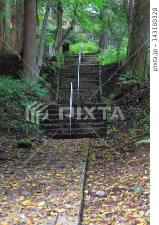 満願寺の参道　安曇野市穂高 143180328