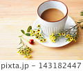 コーヒーと秋のワックスフラワー　10月1日はコーヒーの日です 143182447
