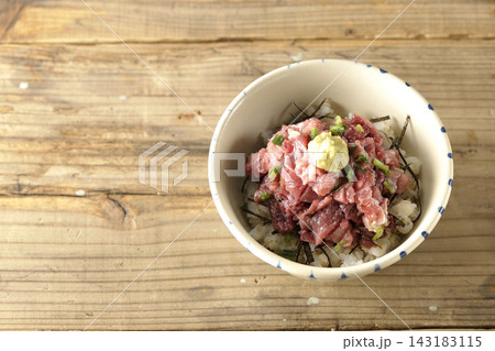 鮪丼 鮪丼 143183115