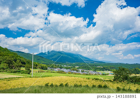 湖西地方の景勝地伊香立の棚田風景 滋賀県大津市 湖西地方の景勝地伊香立の棚田風景 滋賀県大津市 143188891