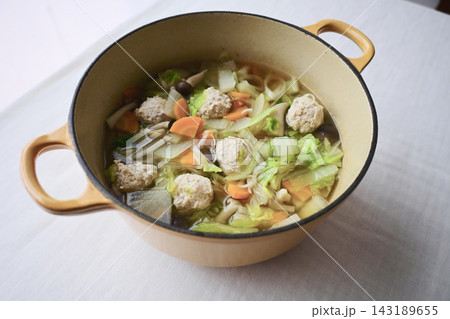 鶏だんごと野菜のやさしいスープ 鶏だんごと野菜のやさしいスープ 143189655