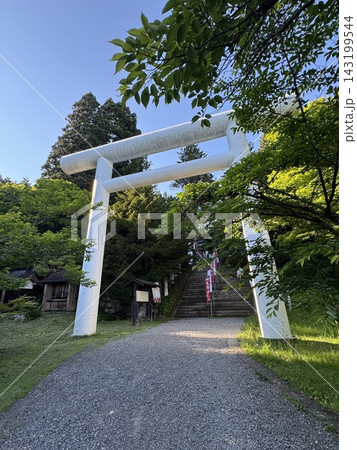 新緑の福島県猪苗代町の土津神社 新緑の福島県猪苗代町の土津神社 143199544