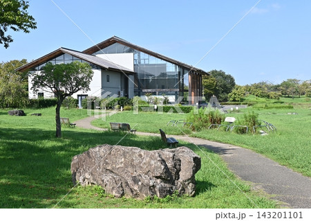 春日井市落合公園管理棟 143201101