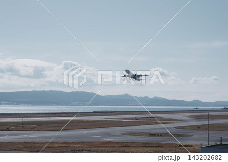 [関西国際空港]西日本の空の玄関口！大空へ飛び立つ飛行機を一望できる展望デッキ 143202682