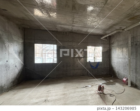 鉄筋コンクリート造の建物の内装写真 鉄筋コンクリート造の建物の内装写真 143206985