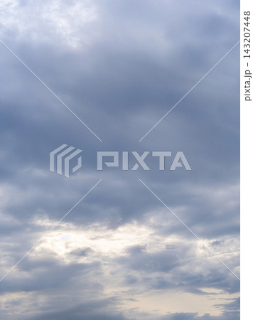 雲の多い空 143207448
