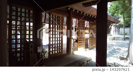 神社境内 143207621