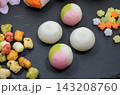 ひな祭りに団子とひなあられに金平糖 143208760