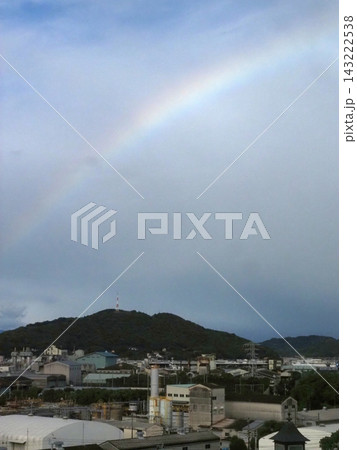 五台山の上に架かった虹(雨上がりの高知市の夕べ) 五台山の上に架かった虹(雨上がりの高知市の夕べ) 143222538