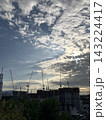 空に伸びる雲 143224417
