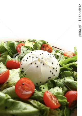 Fresh Burrata Salad With Tomatoes and Vegetables 143228642