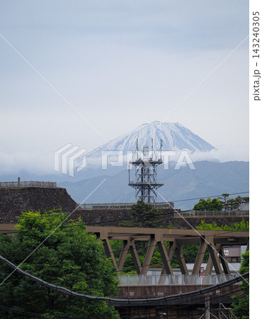 甲府市街から見る富士山 143240305