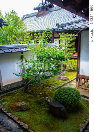 隨心院 小野小町のご利益：美人祈願,恋文上達,縁結び,学芸上達 143244666